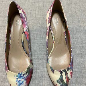 K&M Women's Floral low heels